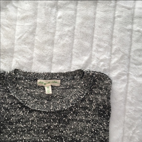 Urban Outfitters Crop Knit - Picture 3 of 3